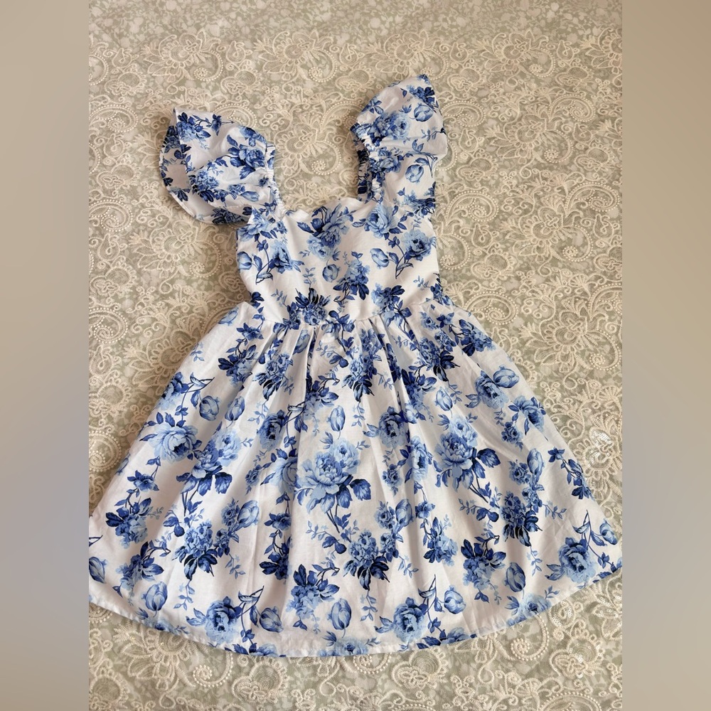 Size 6 Tahari blue floral dress